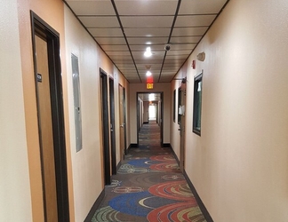 Lobby 2 Americas Best Value Inn & Suites Harrisonville