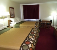 Bedroom 5 Americas Best Value Inn & Suites Harrisonville