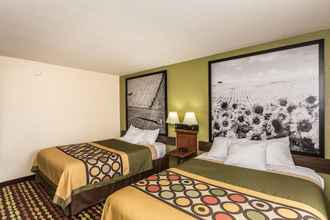 Bilik Tidur 4 Super 8 by Wyndham Grand Forks