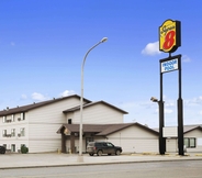 Exterior 4 Super 8 by Wyndham Williston ND