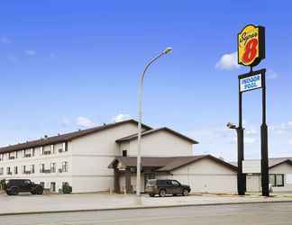 Exterior 2 Super 8 by Wyndham Williston ND