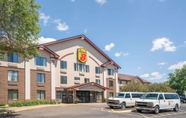 ภายนอกอาคาร 7 Super 8 by Wyndham Bloomington/Airport