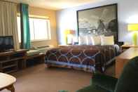 Bedroom Super 8 by Wyndham Newburgh/West Point Near Stewart Airport