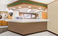 Lobby 4 Super 8 by Wyndham Lexington