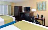 Bedroom 5 Best Western Long Beach Inn