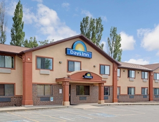 Exterior 2 Days Inn by Wyndham Clearfield