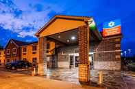 Exterior SureStay Plus Hotel by Best Western Kearney Liberty North