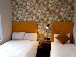 Bedroom 4 Paddington Park Hotel