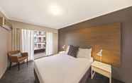Bedroom 4 Adina Apartment Hotel Sydney Surry Hills