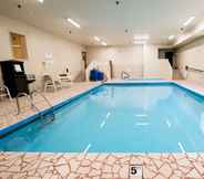 Swimming Pool 2 SureStay Plus Hotel by Best Western Topeka Northwest