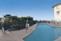 Swimming Pool Comfort Inn & Suites Sierra Vista Near Ft Huachuca