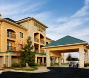 Exterior 3 Courtyard by Marriott Springfield Airport