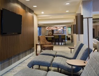 Lobby 2 Courtyard by Marriott Springfield Airport