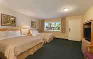 Bedroom 5 Days Inn & Conference Centre by Wyndham Penticton