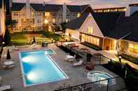 Swimming Pool Residence Inn Marriott Easton