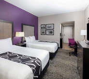 Bedroom 5 La Quinta Inn & Suites by Wyndham Kennesaw