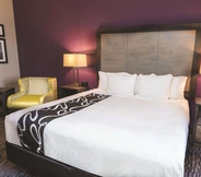Kamar Tidur 4 La Quinta Inn & Suites by Wyndham Kennesaw