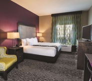 Kamar Tidur 3 La Quinta Inn & Suites by Wyndham Kennesaw