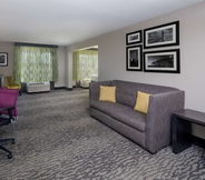 Common Space 7 La Quinta Inn & Suites by Wyndham Kennesaw