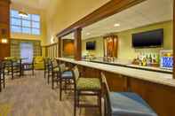 Bar, Kafe, dan Lounge Hampton Inn & Suites Providence/Warwick-Airport