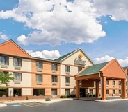 Exterior 3 Comfort Inn & Suites near Tinley Park Amphitheater