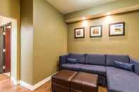 Common Space Comfort Suites Mattoon