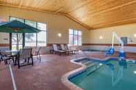 Swimming Pool Best Western Plus Chelsea Hotel