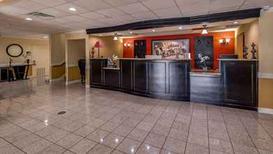 Lobby 4 SureStay Plus Hotel by Best Western Alvin