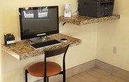 Functional Hall 3 Days Inn & Suites by Wyndham Tucson/Marana