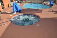 Fasilitas Hiburan Days Inn & Suites by Wyndham Tucson/Marana