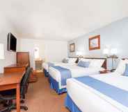 Bedroom 3 Days Inn by Wyndham Hampton