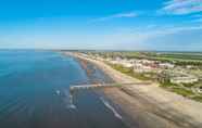 Nearby View and Attractions 5 The Palms Oceanfront Hotel