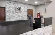 Lobi 5 Quality Inn & Suites - Granbury