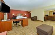 Kamar Tidur 3 Hampton Inn Chicago-Carol Stream