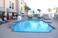 Swimming Pool Country Inn & Suites by Radisson, Portland, TX