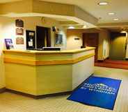 Lobby 5 Microtel Inn & Suites by Wyndham Baldwinsville/Syracuse