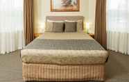 Kamar Tidur 6 Clare Country Club