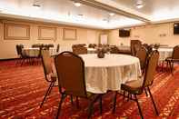 Functional Hall Best Western Plus Silver Saddle Inn