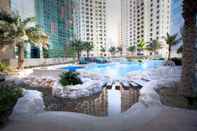 Kolam Renang Blue Beach Tower