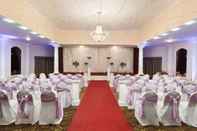 Functional Hall Ramada Resort by Wyndham Cwrt Bleddyn Hotel & Spa