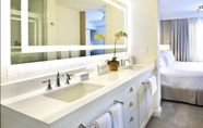 In-room Bathroom 6 Beach House Suites by the Don CeSar