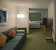 Bedroom 2 Springhill Suites By Marriott Bolingbrook