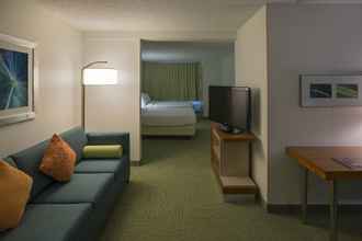Bedroom 4 Springhill Suites By Marriott Bolingbrook