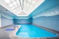 Swimming Pool MR Hotel