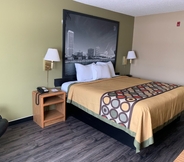 Bedroom 2 Comfort Inn Mount Pleasant – Racine