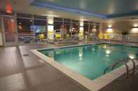 Swimming Pool Fairfield Inn & Suites by Marriott Columbus Airport