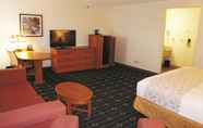 Bilik Tidur 4 La Quinta Inn by Wyndham Kansas City North