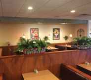 Restaurant 5 Boarders Inn & Suites by Cobblestone Hotels – Grand Island