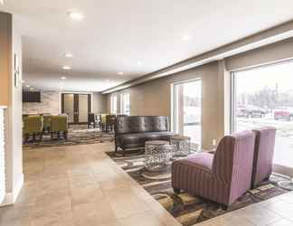 Sảnh chờ 2 La Quinta Inn & Suites by Wyndham Cleveland - Airport North