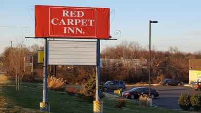 Exterior 4 Red Carpet Inn